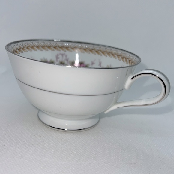 RC TEACUP & SAUCER VINTAGE 1960s PATTERN NORITAKE 564 VICTORIAN ROSES AND LAUREL - Picture 9 of 11